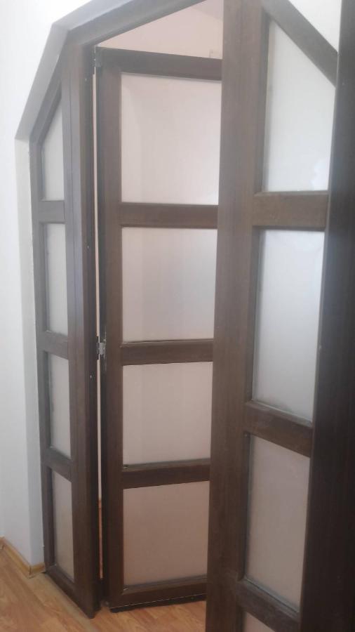 Center Walk Studios بوخارست المظهر الخارجي الصورة